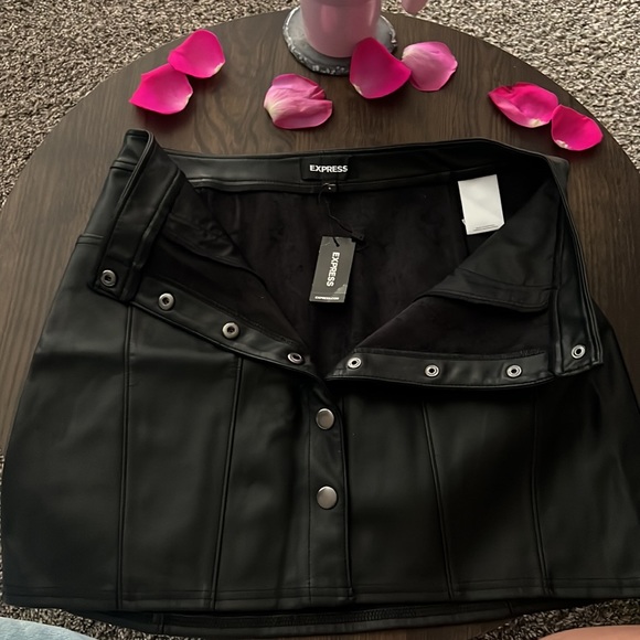 Express leather skirt - Picture 4 of 6